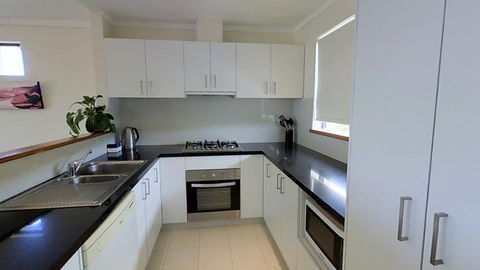 Margarets Beach Resort - Tourism Hervey Bay 12