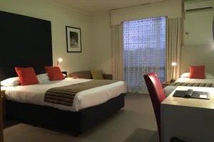 Sovereign Park Motor Inn - Tourism Hervey Bay 3