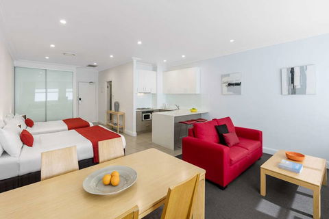 Nesuto Woolloomooloo Sydney Apartments - Tourism Hervey Bay 9