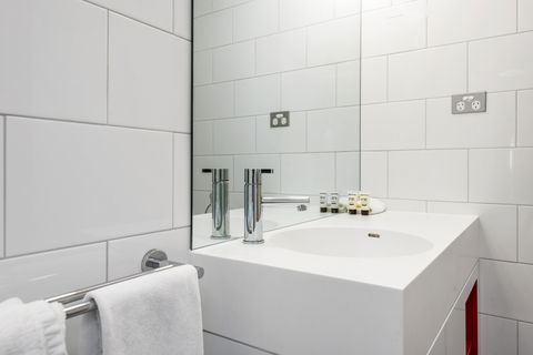 The Plaza Hotel Kalgoorlie - Hervey Bay Accommodation 8