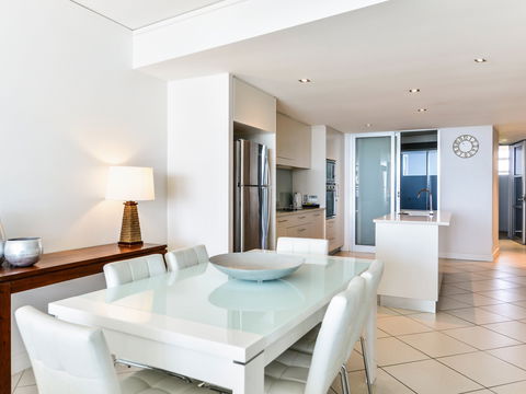 Grand Mercure Apartments Bargara - Tourism Hervey Bay 3
