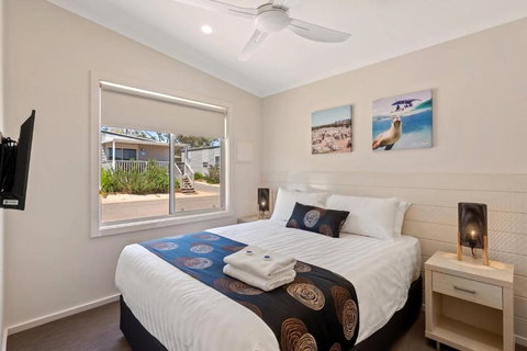Discovery Parks Lake Bonney - Hervey Bay Accommodation 6