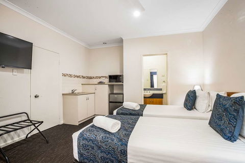 Karratha Central Apartments - Hervey Bay Accommodation 4