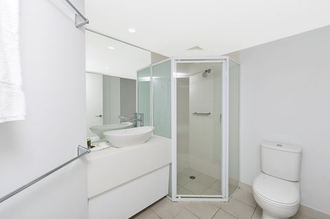 Astra Apartments The Griffin - Tourism Hervey Bay 5