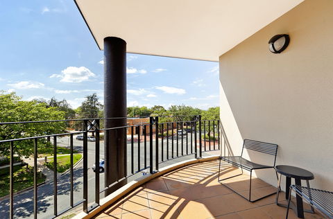 Astra Apartments The Griffin - Tourism Hervey Bay 9