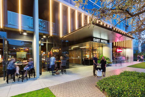 East Hotel - Tourism Hervey Bay 1