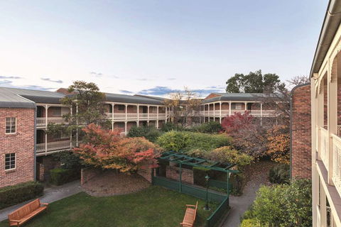 Adina Serviced Apts Canberra Kingston - Tourism Hervey Bay 3