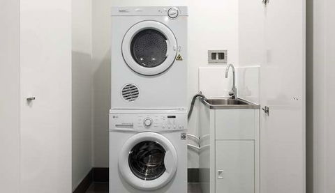 Knightsbridge Canberra - Hervey Bay Accommodation 4