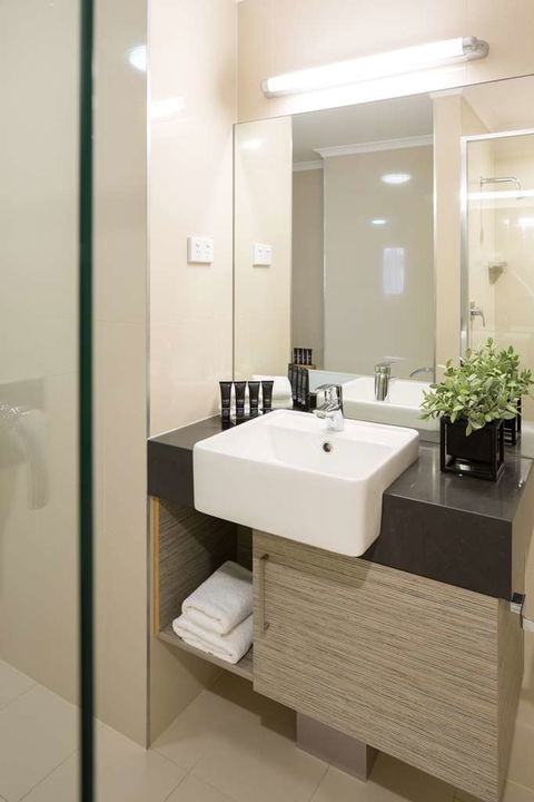 H on Smith Hotel - Hervey Bay Accommodation 7