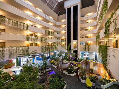 Novotel Darwin Atrium - Hervey Bay Accommodation 2
