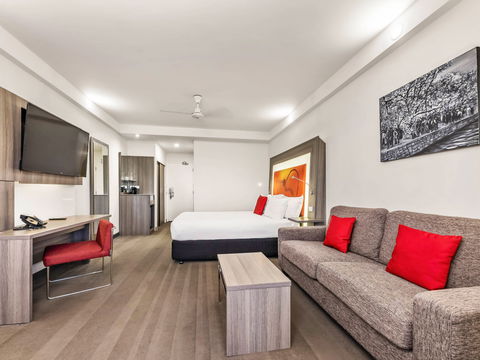 Novotel Darwin Atrium - Hervey Bay Accommodation 5