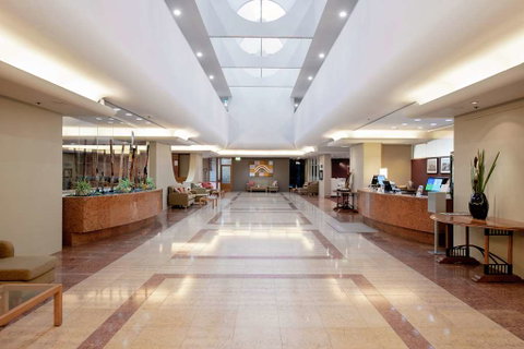 DoubleTree by Hilton Esplanade Darwin - Hervey Bay Accommodation 2