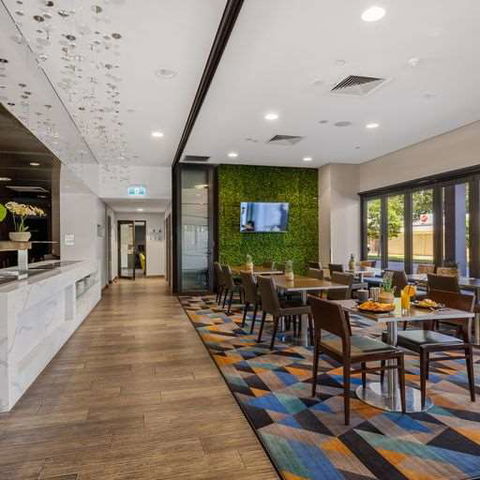 H on Mitchell Apartment Hotel - Tourism Hervey Bay 7