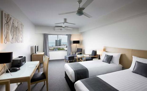 Mantra Pandanas - Hervey Bay Accommodation 1