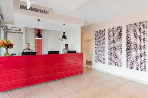 Oaks Elan Darwin - Hervey Bay Accommodation 1