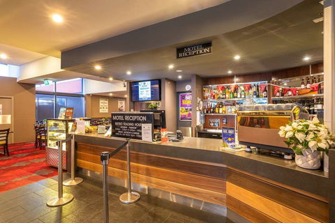 Nightcap At Keysborough Hotel - Tourism Hervey Bay 2