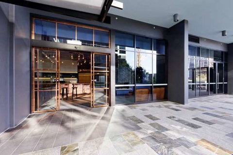 Alpha Mosaic Hotel - Tourism Hervey Bay 1