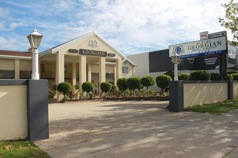 Albury Georgian - Tourism Hervey Bay 0