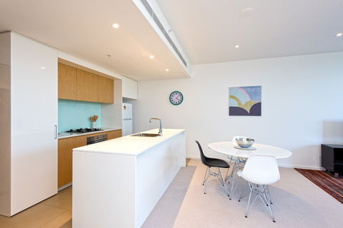 Astra Apartments MacQuarie Park - Tourism Hervey Bay 2
