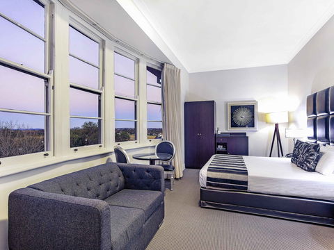 Mercure Monte Pio Hotel & Conference Ctr - Tourism Hervey Bay 1