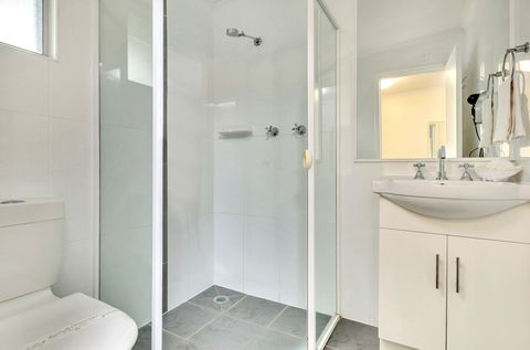 Jackie Howe Motel - Hervey Bay Accommodation 2