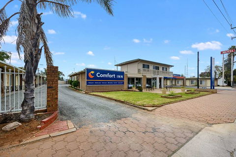 Comfort Inn Flinders On Main - Tourism Hervey Bay 0