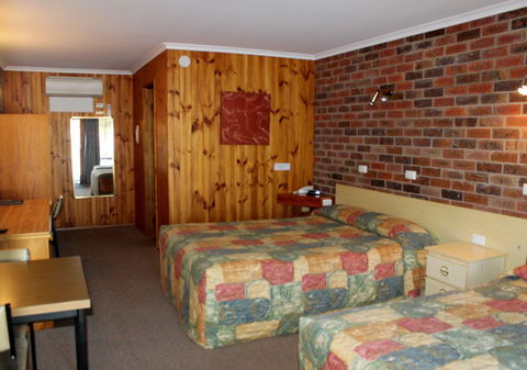 Riverland Motel - Hervey Bay Accommodation 1
