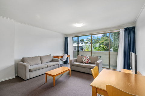 Knox International Hotel - Hervey Bay Accommodation 1