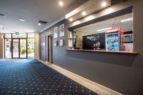 Nightcap At Springwood Hotel - Tourism Hervey Bay 0