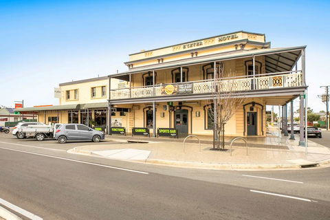Nightcap At Exeter Hotel - Tourism Hervey Bay 0