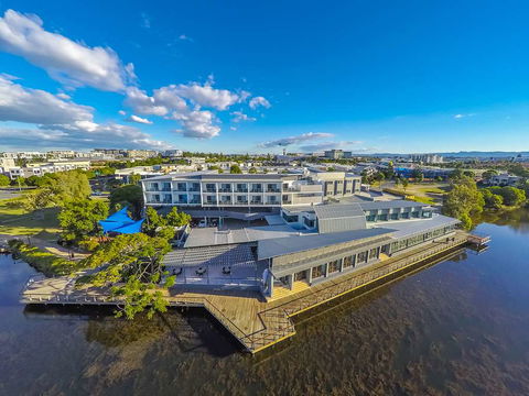 Best Western Plus North Lakes Hotel - Tourism Hervey Bay 0