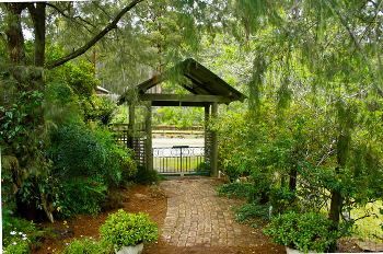Kemeys Mountain Hideaway - Hervey Bay Accommodation 0