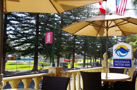 Ensenada Motor Inn - Hervey Bay Accommodation 1
