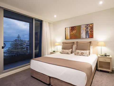 Oaks Liberty Towers - Hervey Bay Accommodation 1