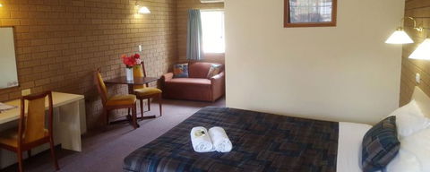 Hepburn Springs Motor Inn - Hervey Bay Accommodation 1