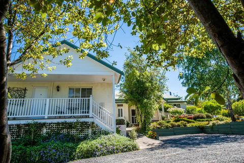 Yarra Gables Motel - Tourism Hervey Bay 1