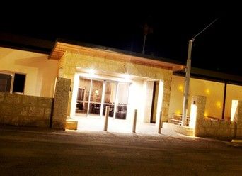 Newman Hotel - Tourism Hervey Bay 0