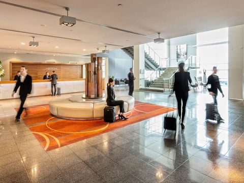 PARKROYAL Melbourne Airport - Hervey Bay Accommodation 2