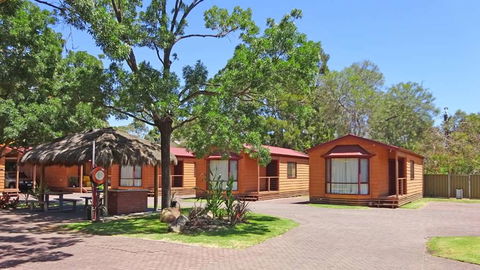 Adelaide Caravan Park - Tourism Hervey Bay 0