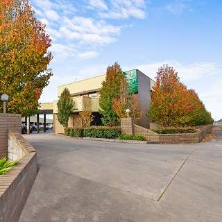Presidential Motel - Tourism Hervey Bay 0
