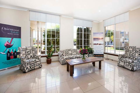 Winning Post Motel - Tourism Hervey Bay 2
