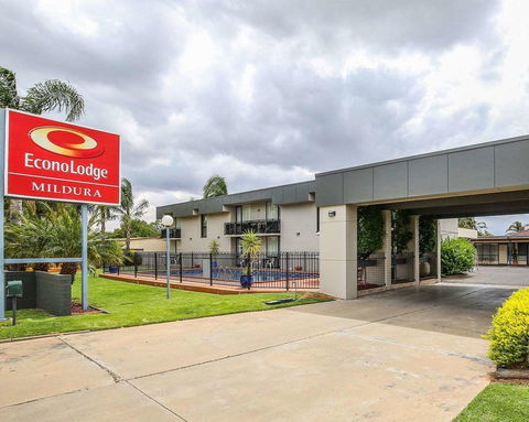 Econo Lodge All Seasons Mildura - Hervey Bay Accommodation 0