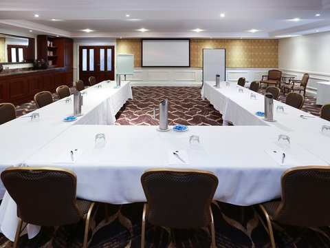 Grand Mercure The Hills Lodge - Hervey Bay Accommodation 5