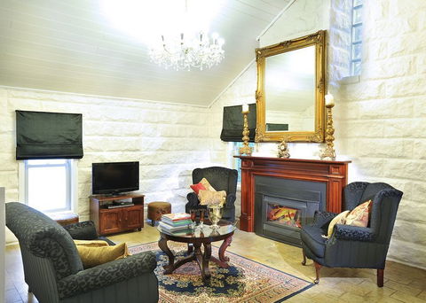 Adeline Bed & Breakfast - Tourism Hervey Bay 3