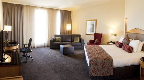 Duxton Hotel - Tourism Hervey Bay 6