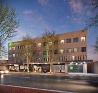 Holiday Inn Dandenong - Hervey Bay Accommodation