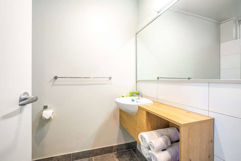 Nightcap at Keysborough Hotel - Tourism Hervey Bay 4