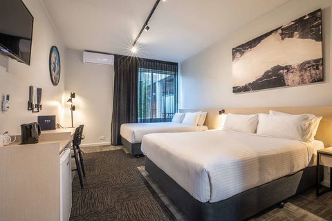 Nightcap at Keysborough Hotel - Tourism Hervey Bay 5