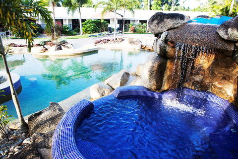 Mission Beach Resort - Tourism Hervey Bay 4