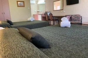 Outback Motel - Hervey Bay Accommodation 8